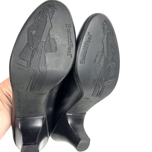 BEAUTIFIIL Israel Black Leather Pump - Picture 11 of 12